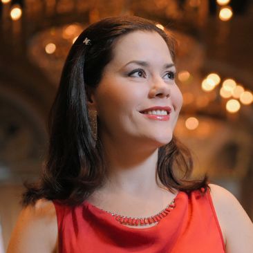 Anna Ulaieva, Piano 