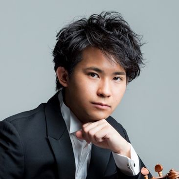 Fumiaki Miura, violin  